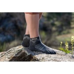 Injinji Outdoor Midweight Mini-Crew Merino Wool Grijs -Outdoorkledingwinkel hh 6