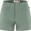 FJALLRAVEN High Coast Lite Short Dames – Groen